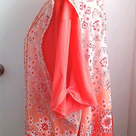 Women's 2 Piece Top Size 3X Short Sleeve - Picture 2 of 9